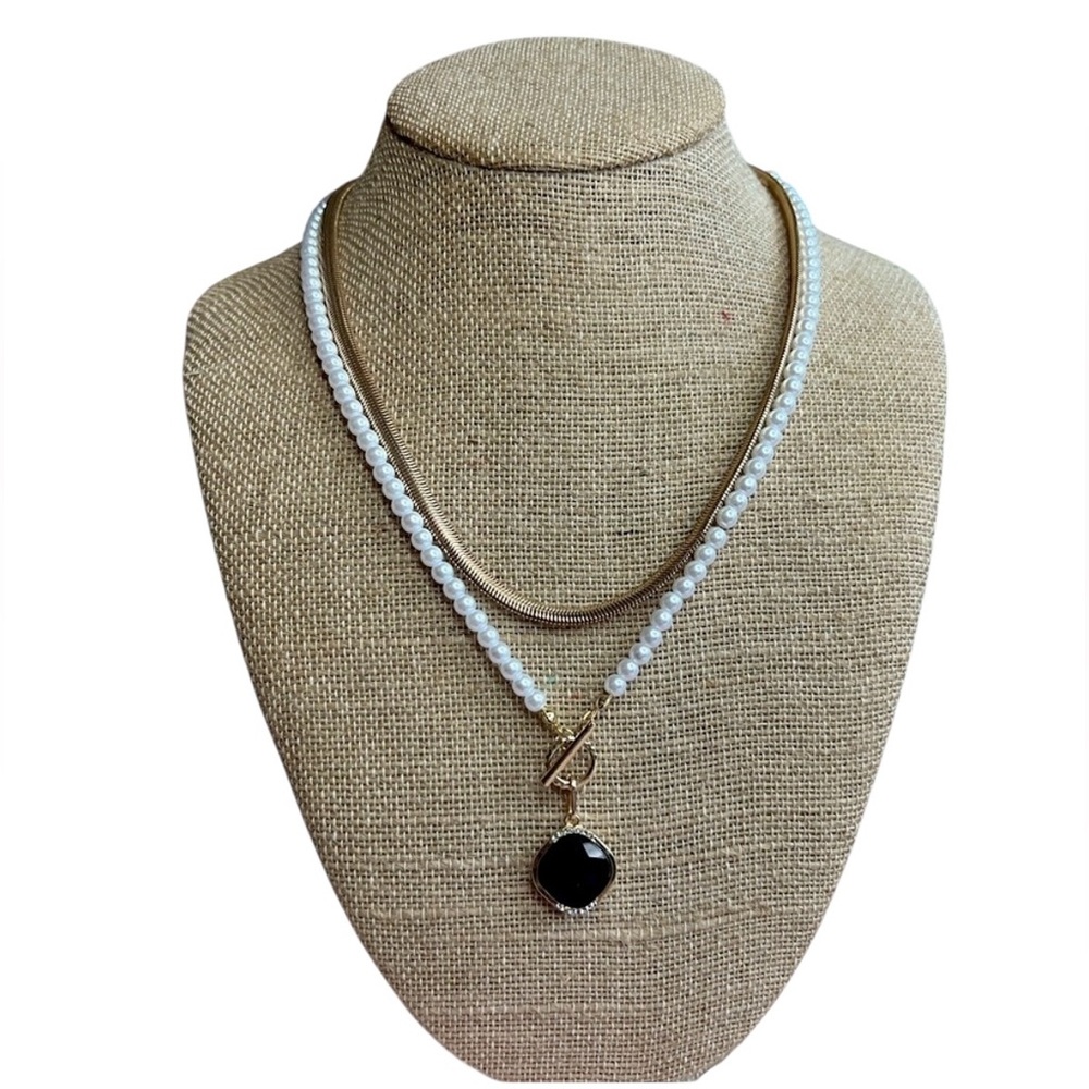 Isaac Mizrahi New York 2 Row
Chain and Beaded Pearl Necklace NWT